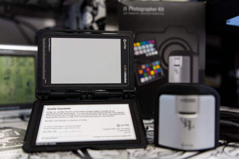 X-Rite Color Checker Passport oraz i1 Display Pro